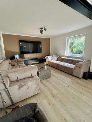 PHOTO-2025-12-16-04-33-06 34.jpg