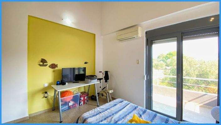 86f4c7cb9e784219a897753a2da4f816-original