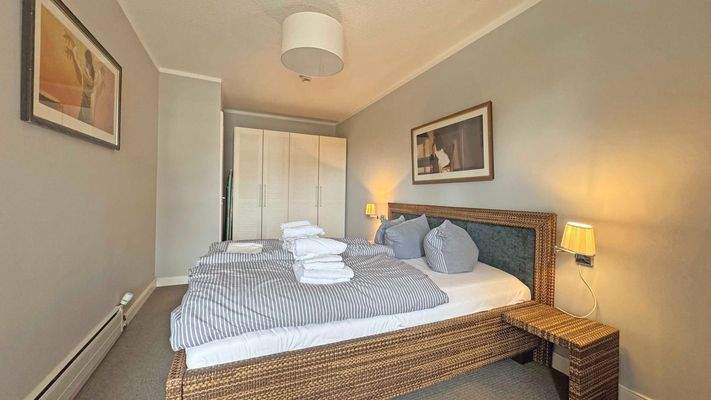 Schlafraum mit Schrank