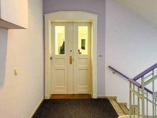 Zugang zur Praxis OG rechts