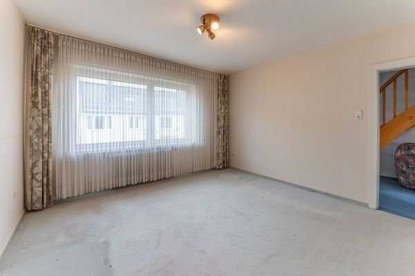 Schlafen 1. OG Straßenseite