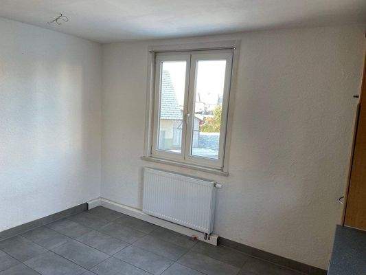 Esszimmer/Küche mit Einbauküche