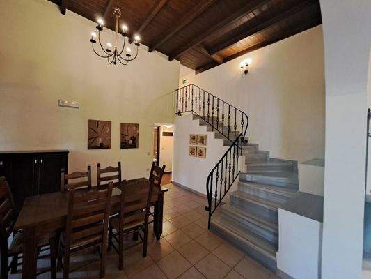 Kreta, Douliana: Elegante Maisonette mit atemberaubendem Bergblick zu verkaufen