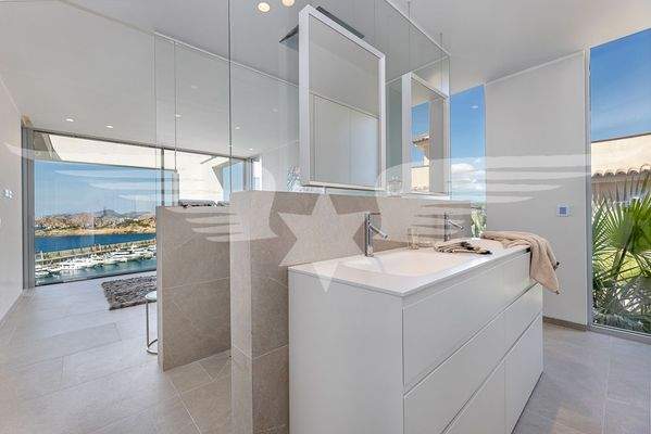 Badezimmer Master-Suite