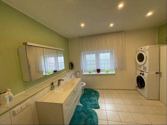 Tageslichtbad Erdgeschoss