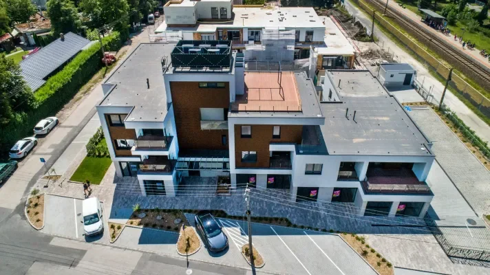 DJI_0008-R.webp