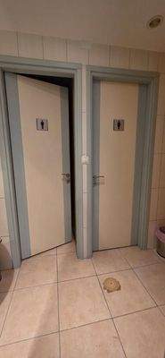 Kreta, Heraklion: Geschäftshaus im Stadtteil Atsalenio zu verkaufen