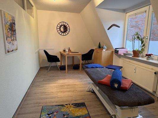 Behandlungsraum I (2).JPG