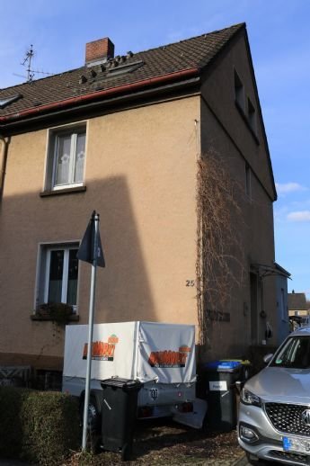 Top Haus in Bissingheim: 546m² Grundstück mit Garage, Stellplätzen und Anbau !!