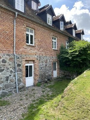 Ansicht hofseitig mit Zugang ins Kellergeschoss