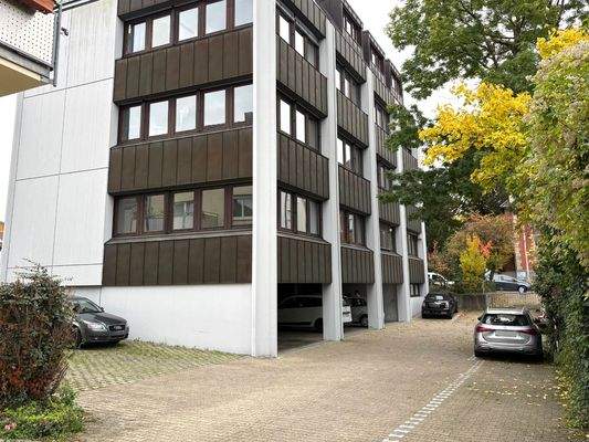 Zufahrt Stellplätze