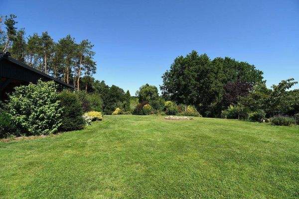 Wiese direkt am Haus