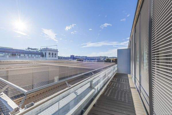 2025-09-15-S01408-Schottenring 22, 1010 Wien-046