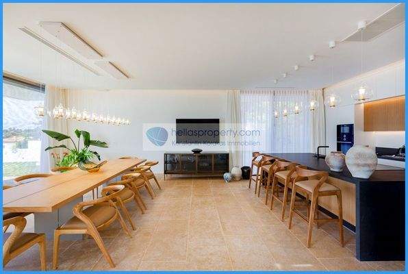 209fb5fe81974d74ae154d9e3a53eac4-original