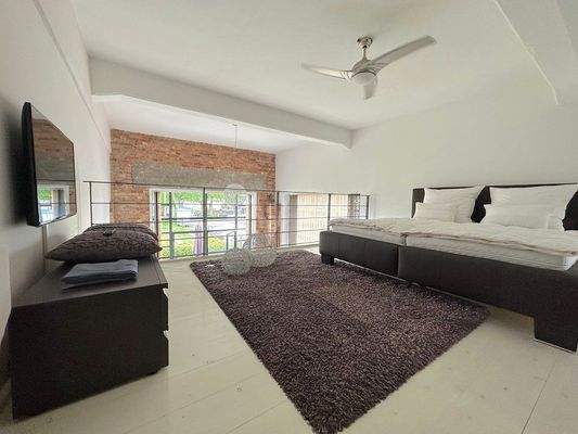 Schlafen/ offene Galerie