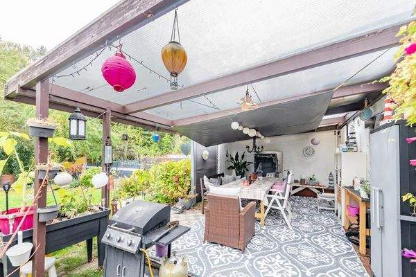 Überdachte Terrasse