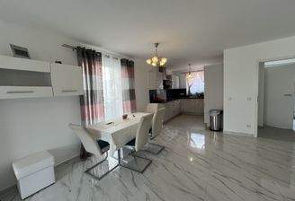 Essbereich mit offener Küche EG