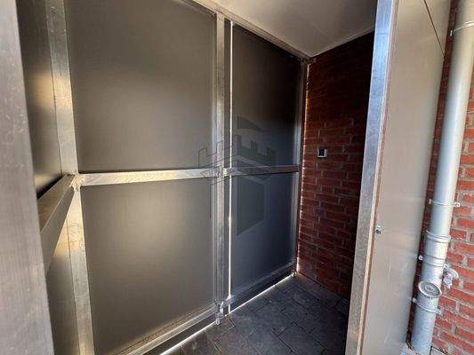 Abstellraum Terrasse