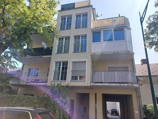 Hausansicht Strassenseite