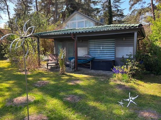 Ausgebautes Gartenhaus