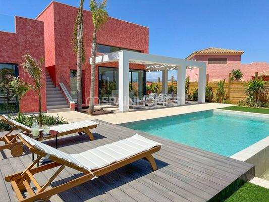 Stylish Mediterranean Style Detached Houses in Almeria