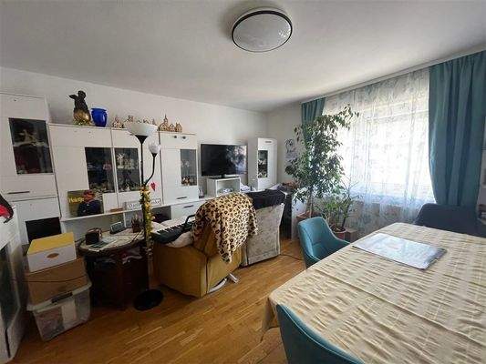 Wohnzimmer (Weitwinkelaufnahme)