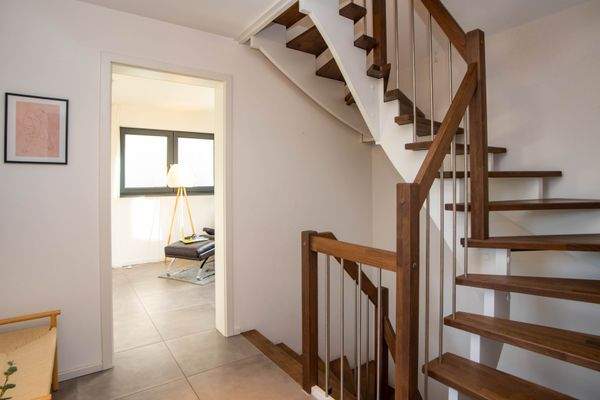 Flur_Blick_Zimmer 1.jpg