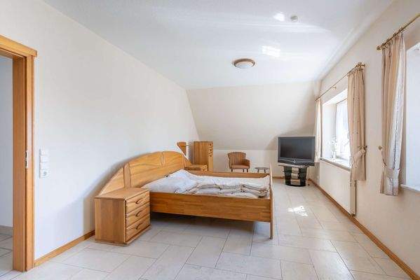 Schlafzimmer im DG