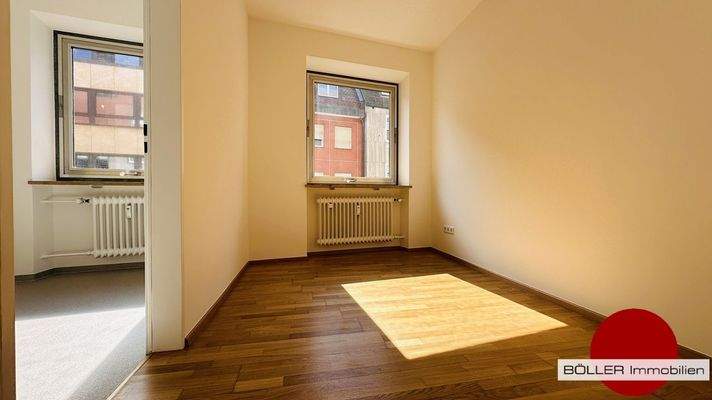 Küche | Essen oder Homeoffice 