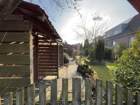 Zugang zum Grundstück vom Schillerweg aus