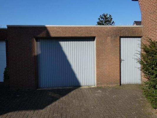 Garage u. Gartenzugang