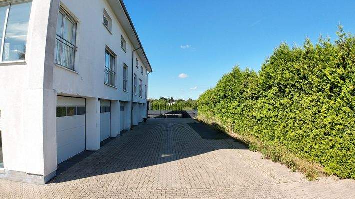 Wohn- und Geschäftshaus