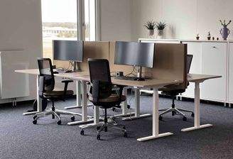 1000satellites-zeppelinstrasse