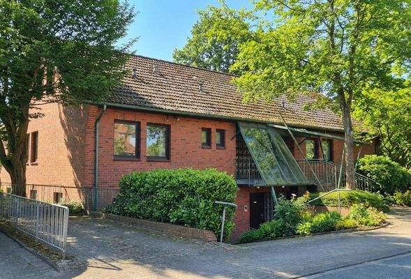 Vorderansicht  (saisonale Anpassung durch KI)