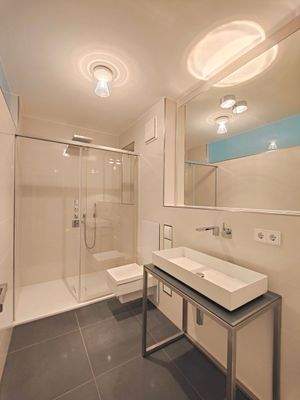 Dusch-Bad untere Ebene