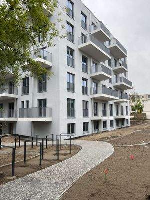 FD920E04-8B77-4F8D-BCE5-AF4C7D