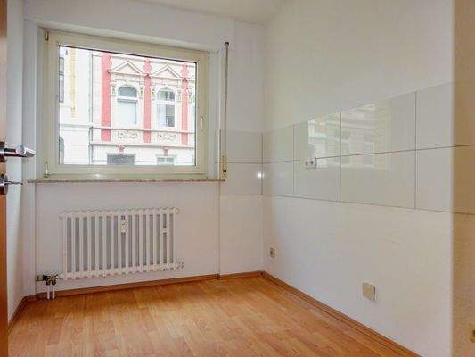 Küche mit Fliesenspiegel