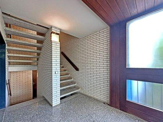 3867 - Treppenhaus 2