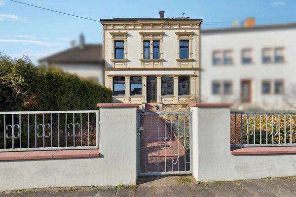 Repräsentative Außenansicht