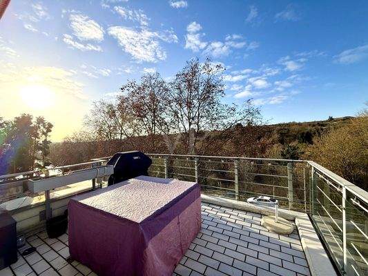 Sonnenbalkon mit Markise