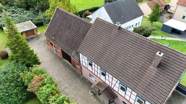 Wohnhaus und Nebengebäude