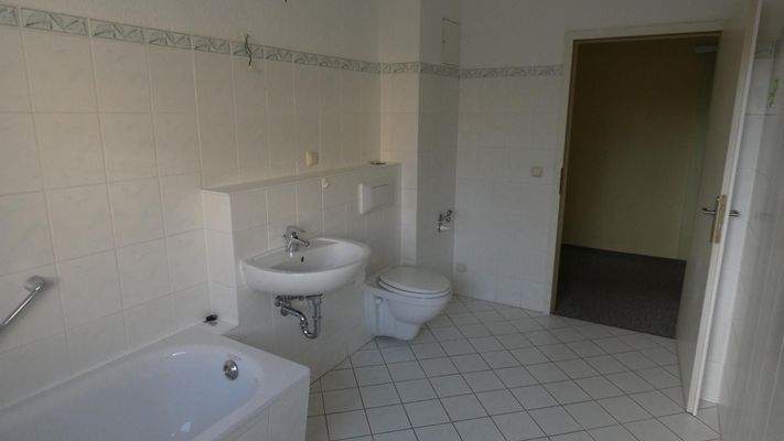 Bad - Bild 2, mit Waschmaschinenanschluss