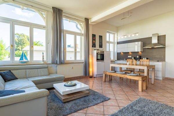 Blick in den Wohn- und Essbereich