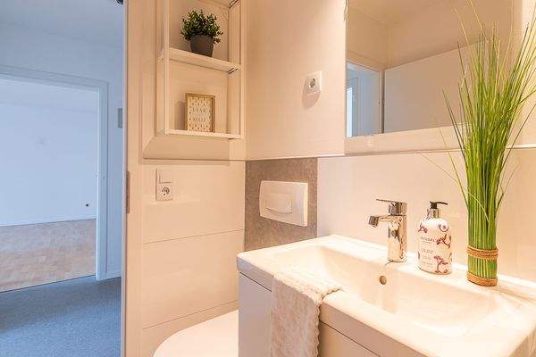 Bad 2_ Sanierungsbeispiel.jpg