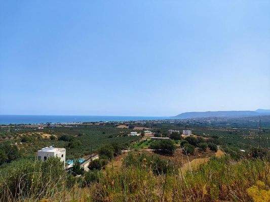 Kreta, Georgioupoli: Premium-Grundstück mit fertiger Lizenz in der Nähe des Dorfes zu verkaufen