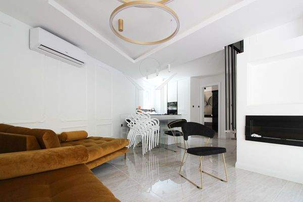 Modernes und lichtdurchströmtes Wohlfühlambiente