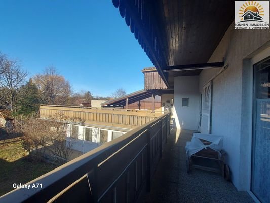Blick vom Balkon Richtung Terrasse