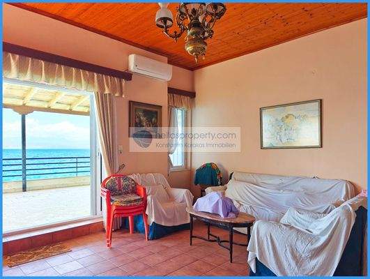 c881efdc4f674e6e9bce0219f8d34c1f-original