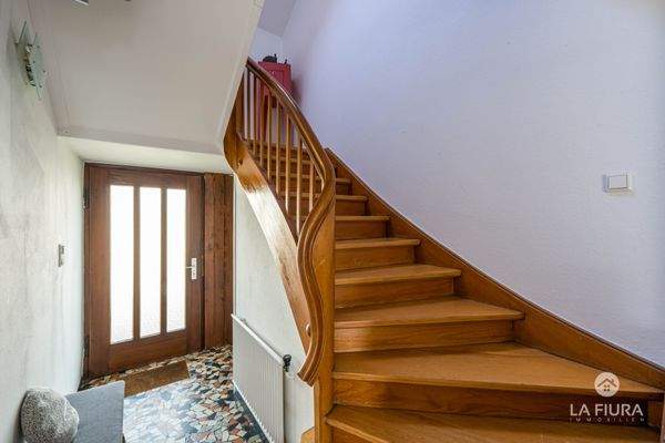 Eingang, Treppenaufgang