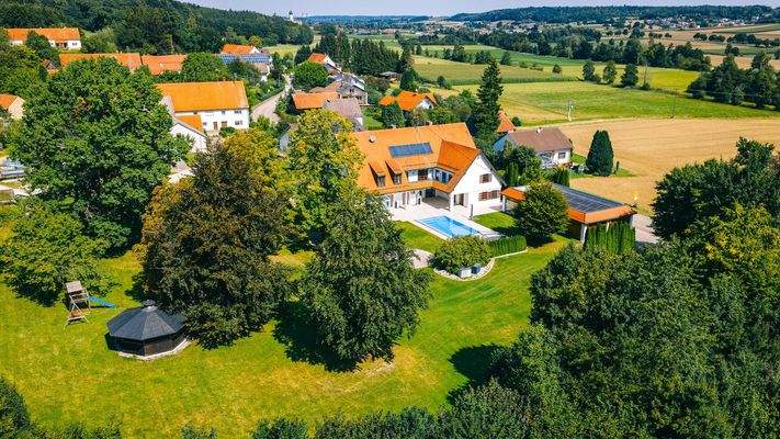 11. BILD - RUNDFLUG!